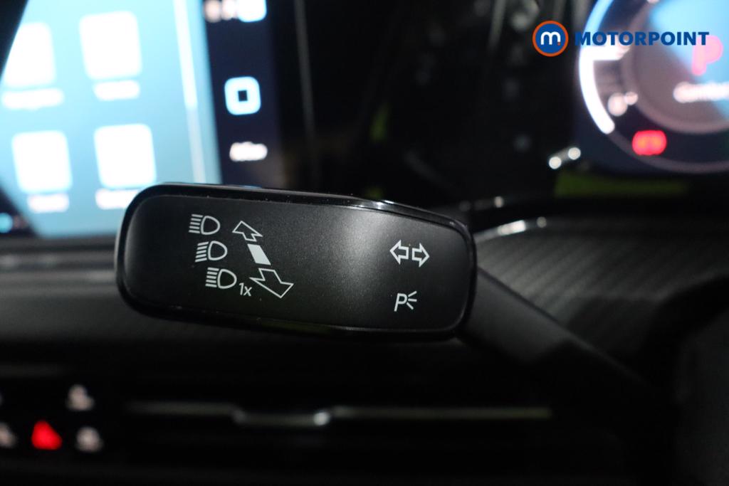 Volkswagen Golf R-Line Automatic Diesel Hatchback - Stock Number (1600097) - 9th supplementary image