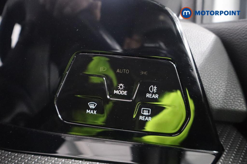 Volkswagen Golf R-Line Automatic Diesel Hatchback - Stock Number (1600097) - 11th supplementary image