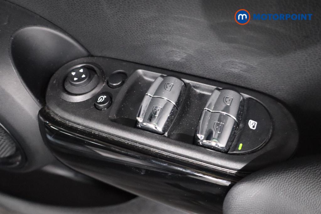 Mini Hatchback Cooper Classic Automatic Petrol Hatchback - Stock Number (1600294) - 9th supplementary image