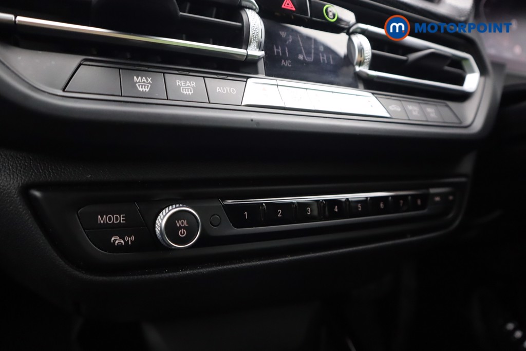 BMW 2 Series Sport Automatic Petrol Saloon - Stock Number (1600456) - 11th supplementary image