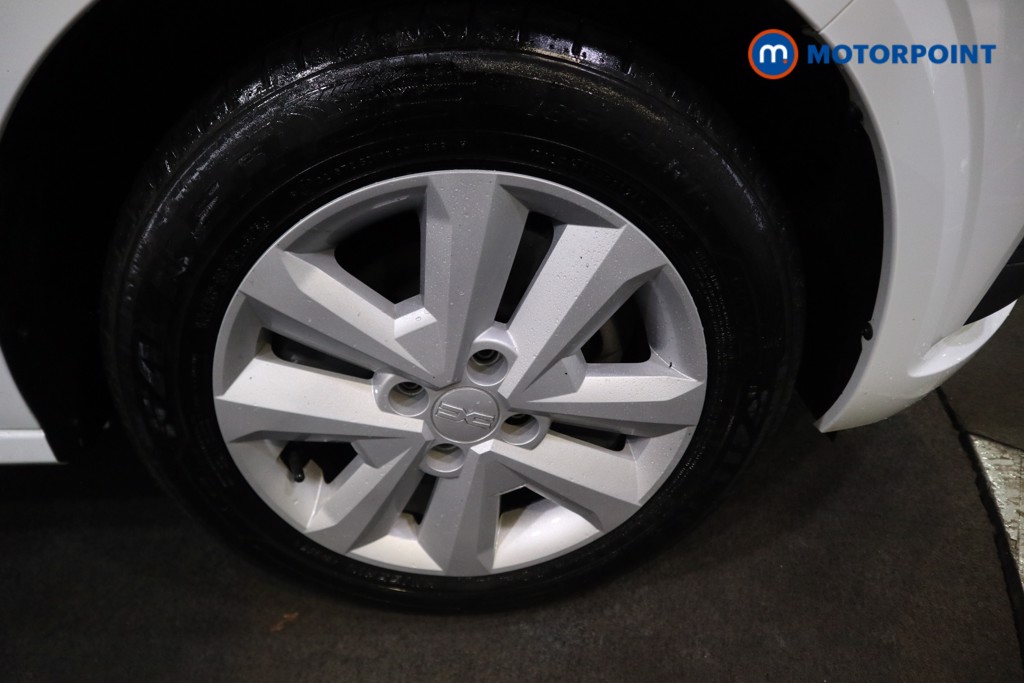 Dacia Sandero Expression Manual Petrol Hatchback - Stock Number (1600469) - 16th supplementary image