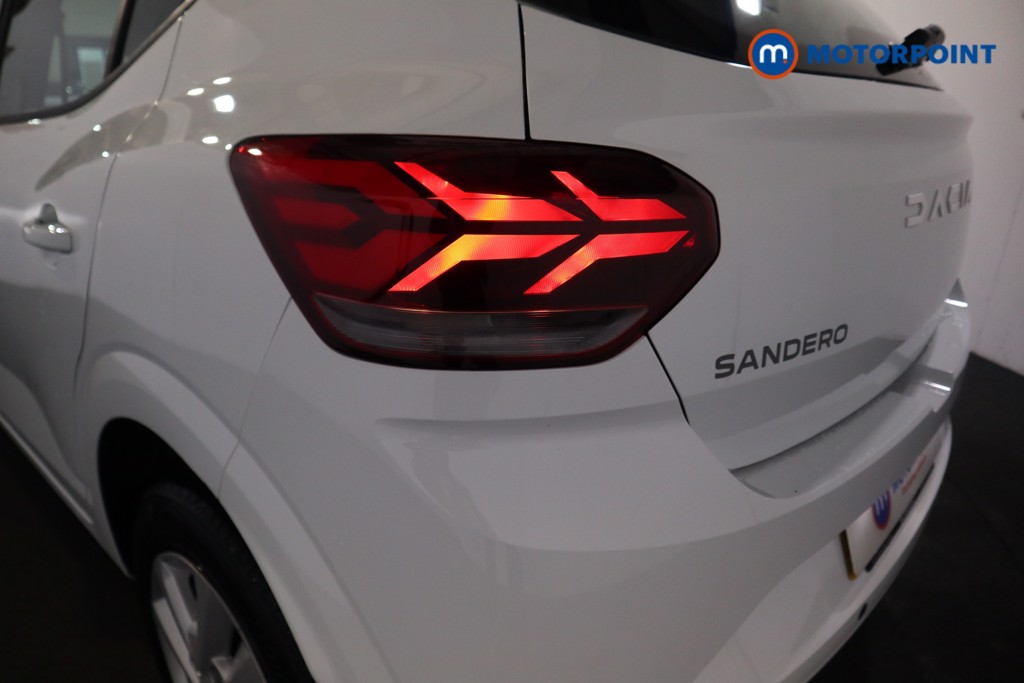 Dacia Sandero Expression Manual Petrol Hatchback - Stock Number (1600469) - 21st supplementary image