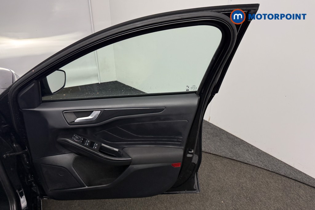 Ford Focus St-Line X Automatic Petrol Hatchback - Stock Number (1600540) - 19th supplementary image
