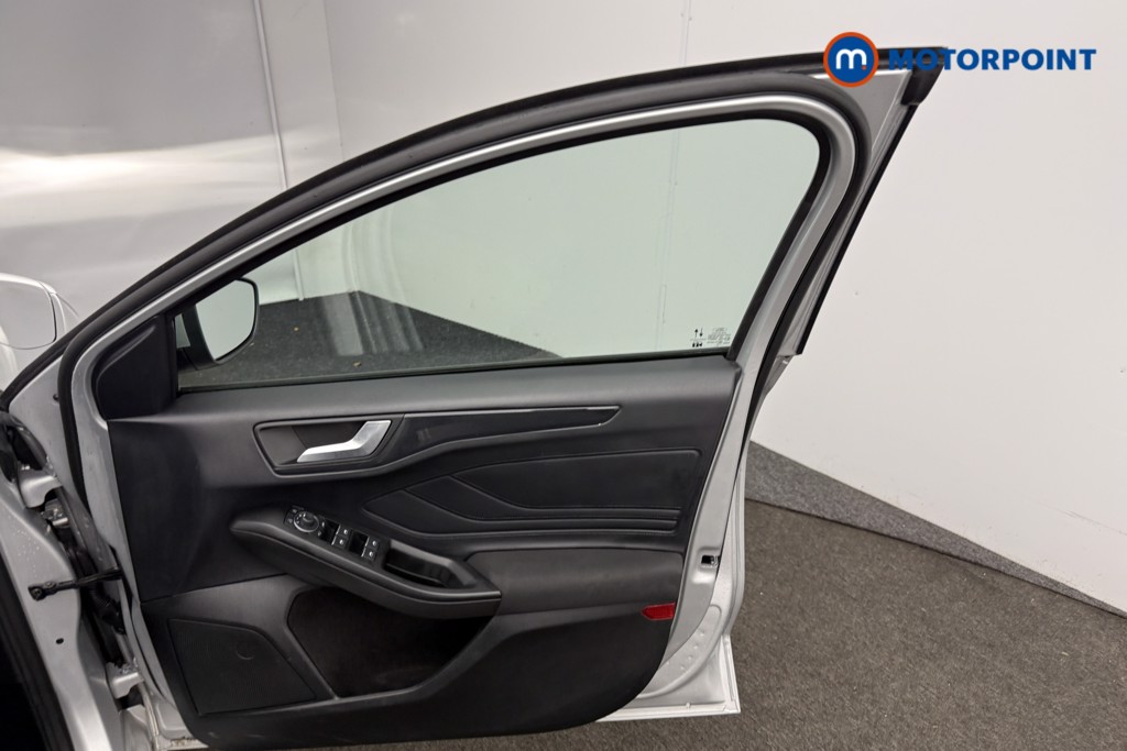 Ford Focus St-Line X Automatic Petrol Hatchback - Stock Number (1600562) - 21st supplementary image