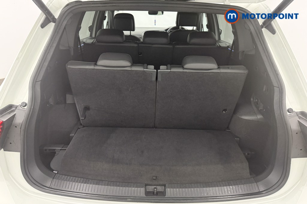 Volkswagen Tiguan Allspace R-Line Automatic Petrol SUV - Stock Number (1600678) - 6th supplementary image