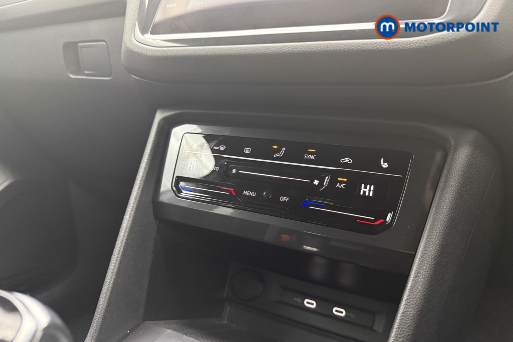 Volkswagen Tiguan Allspace R-Line Automatic Petrol SUV - Stock Number (1600678) - 14th supplementary image