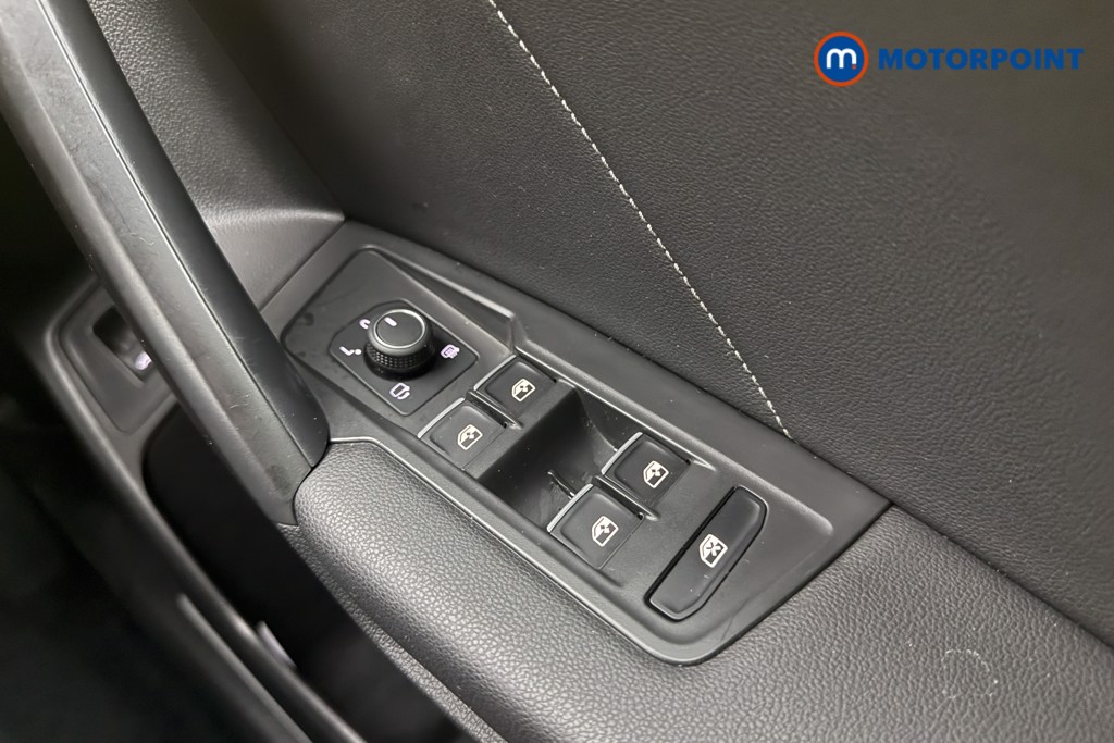 Volkswagen Tiguan Allspace R-Line Automatic Petrol SUV - Stock Number (1600678) - 18th supplementary image