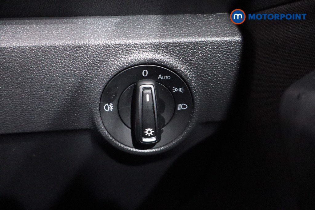 Volkswagen T-Roc SE Manual Petrol SUV - Stock Number (1600768) - 15th supplementary image