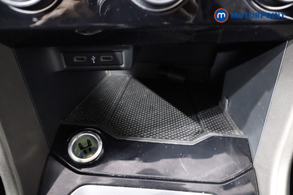 Volkswagen T-Roc SE Manual Petrol SUV - Stock Number (1600768) - 21st supplementary image