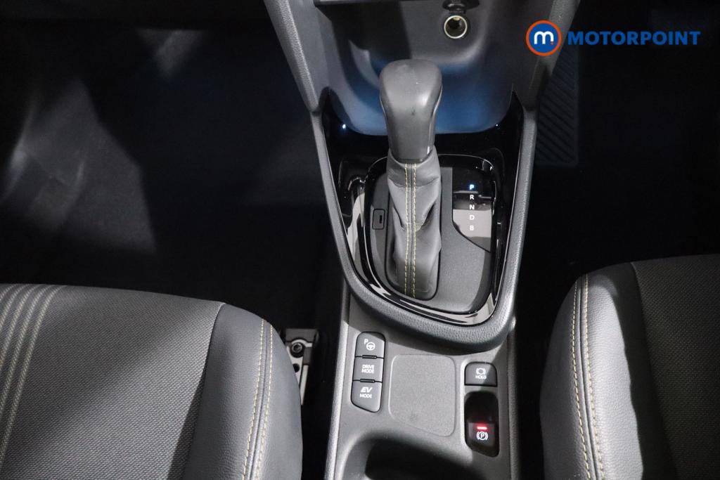 Toyota Yaris Cross Dynamic Automatic Petrol-Electric Hybrid Estate - Stock Number (1601158) - 3rd supplementary image