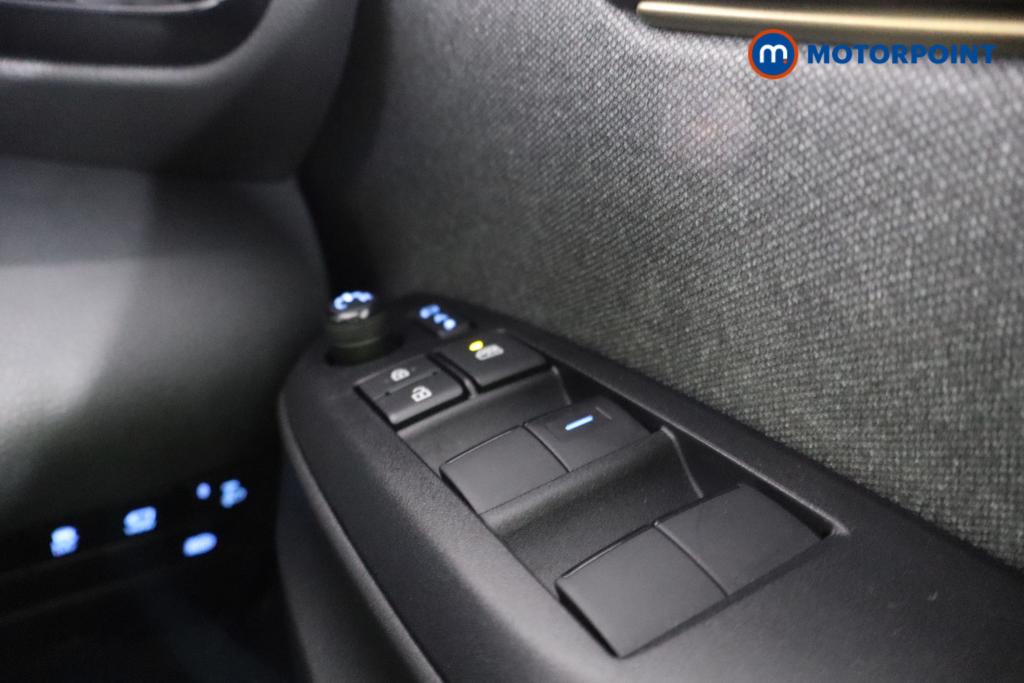 Toyota Yaris Cross Dynamic Automatic Petrol-Electric Hybrid Estate - Stock Number (1601158) - 10th supplementary image