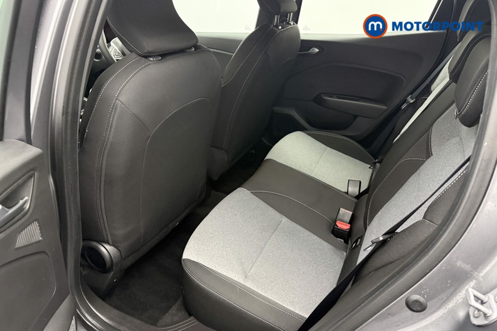 Renault Clio Evolution Manual Petrol Hatchback - Stock Number (1601233) - 4th supplementary image