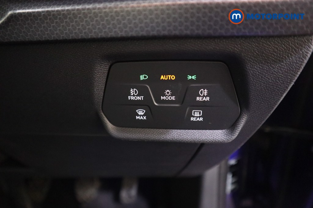 Seat Leon Se Dynamic Manual Petrol Hatchback - Stock Number (1601420) - 10th supplementary image