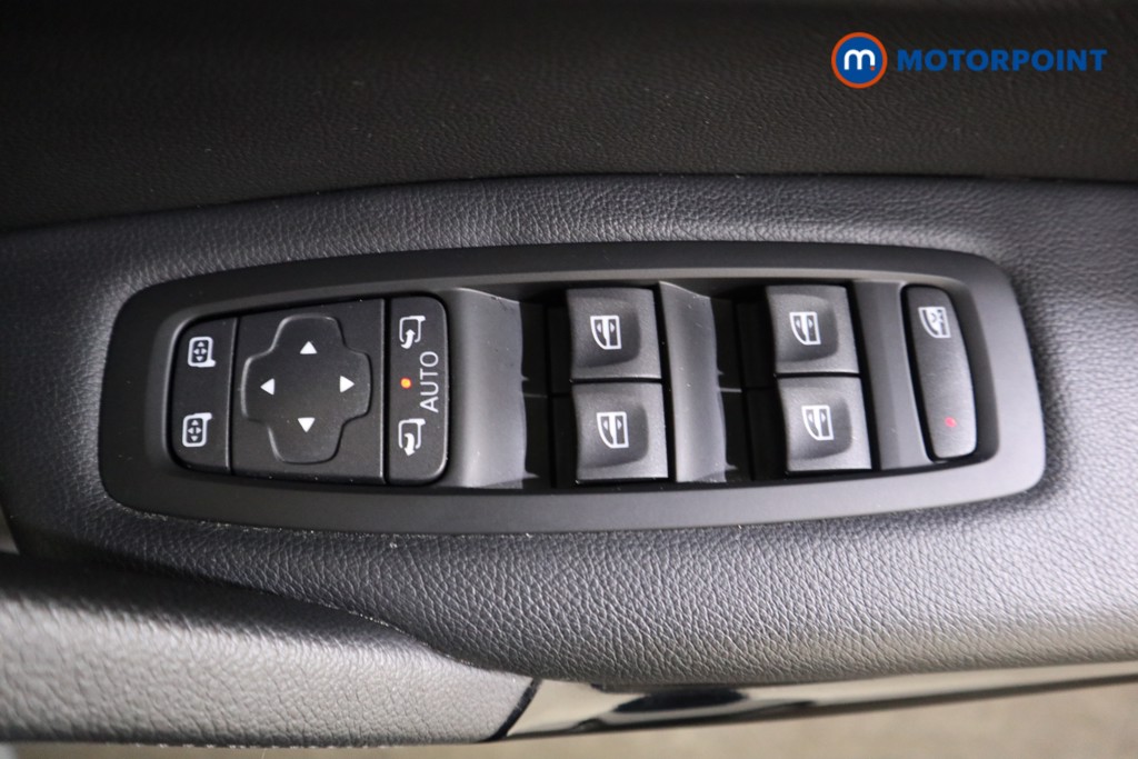 Renault Kadjar Iconic Automatic Diesel SUV - Stock Number (1601511) - 8th supplementary image