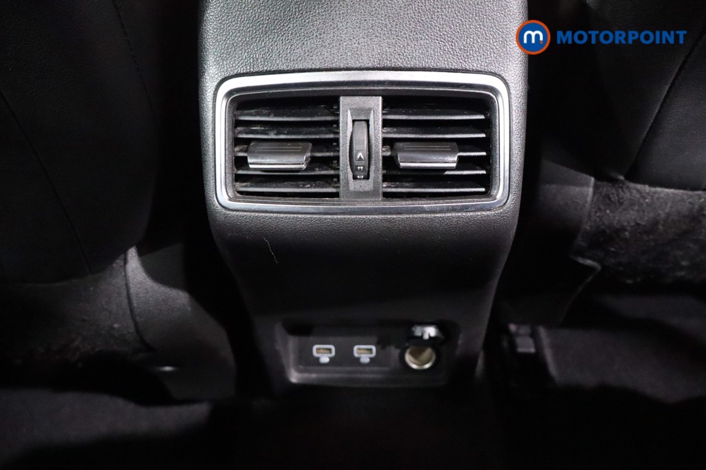 Renault Kadjar Iconic Manual Petrol SUV - Stock Number (1601609) - 18th supplementary image