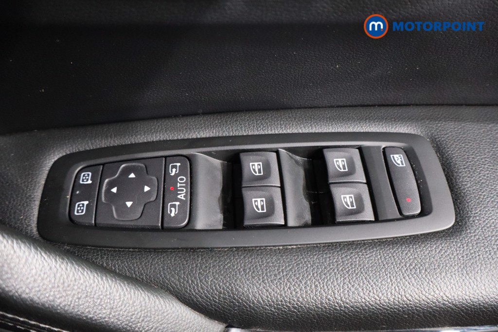 Renault Kadjar Iconic Manual Petrol SUV - Stock Number (1601609) - 22nd supplementary image