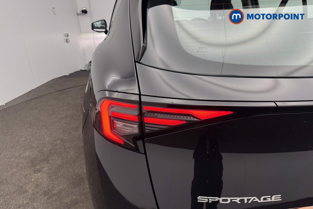 KIA Sportage Pure Automatic Petrol-Electric Hybrid SUV - Stock Number (1602040) - 11th supplementary image