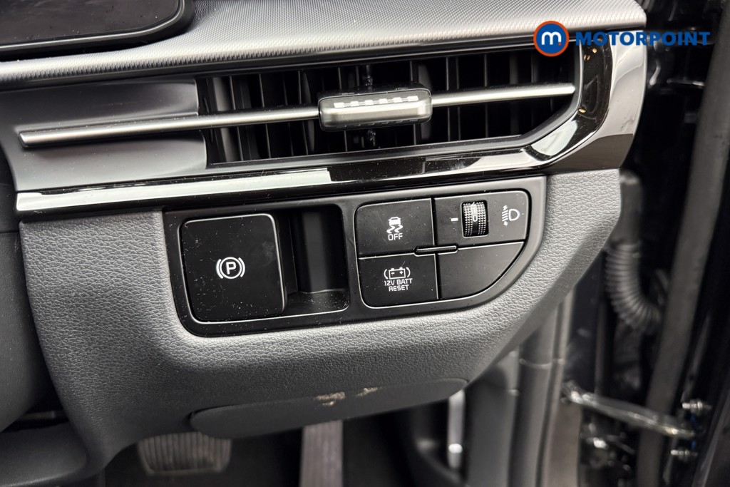 KIA Sportage Pure Automatic Petrol-Electric Hybrid SUV - Stock Number (1602040) - 23rd supplementary image