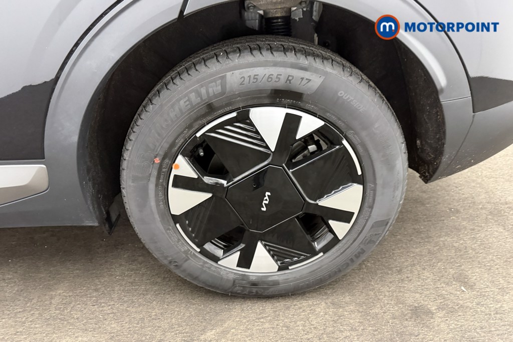 KIA Sportage Pure Automatic Petrol-Electric Hybrid SUV - Stock Number (1602040) - 38th supplementary image