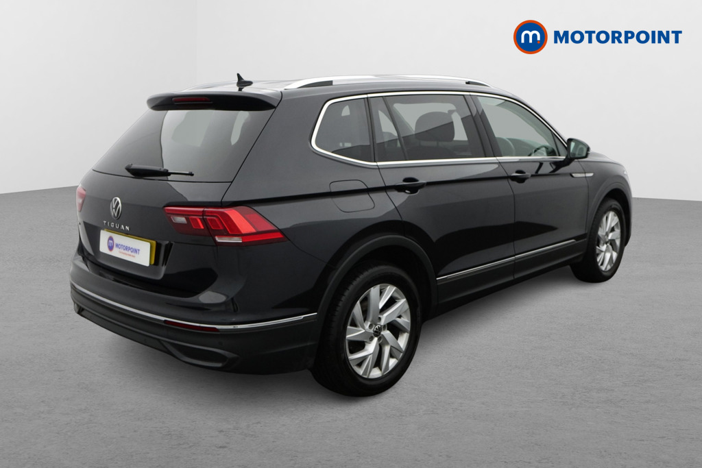 Volkswagen Tiguan Allspace Life Automatic Petrol SUV - Stock Number (1602048) - Drivers side rear corner