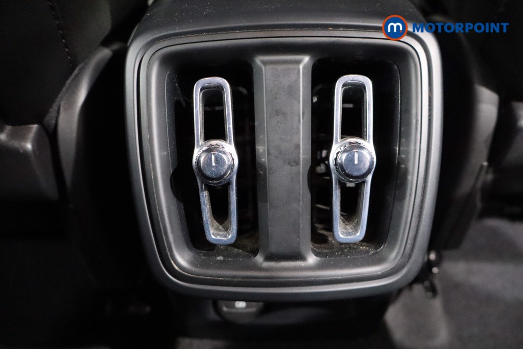 Volvo Xc40 R Design Automatic Petrol SUV - Stock Number (1602071) - 17th supplementary image