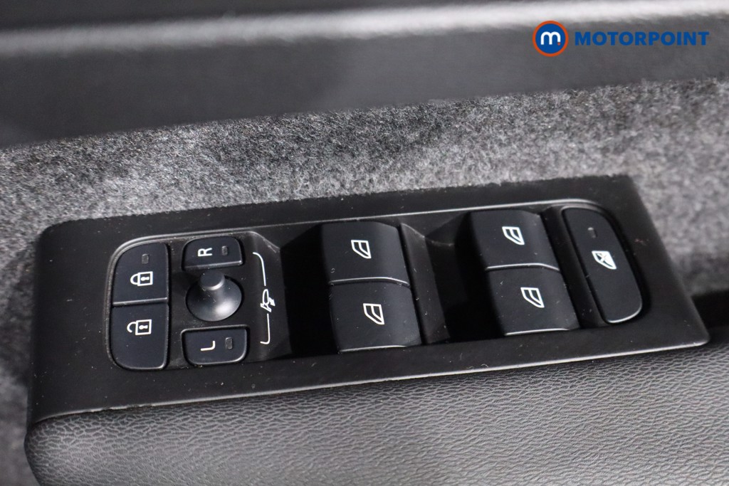 Volvo Xc40 R Design Automatic Petrol SUV - Stock Number (1602071) - 22nd supplementary image