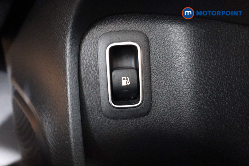 Mercedes-Benz A Class Amg Line Automatic Petrol Plug-In Hybrid Saloon - Stock Number (1602116) - 21st supplementary image