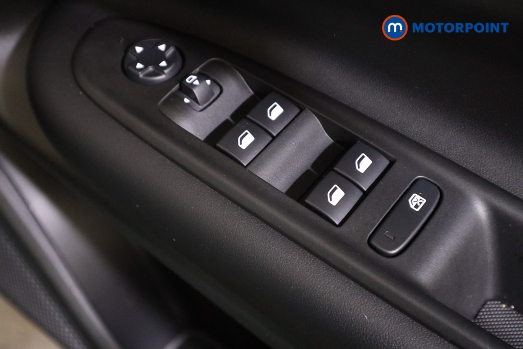 Jeep Avenger Summit Automatic Electric SUV - Stock Number (1602117) - 11th supplementary image