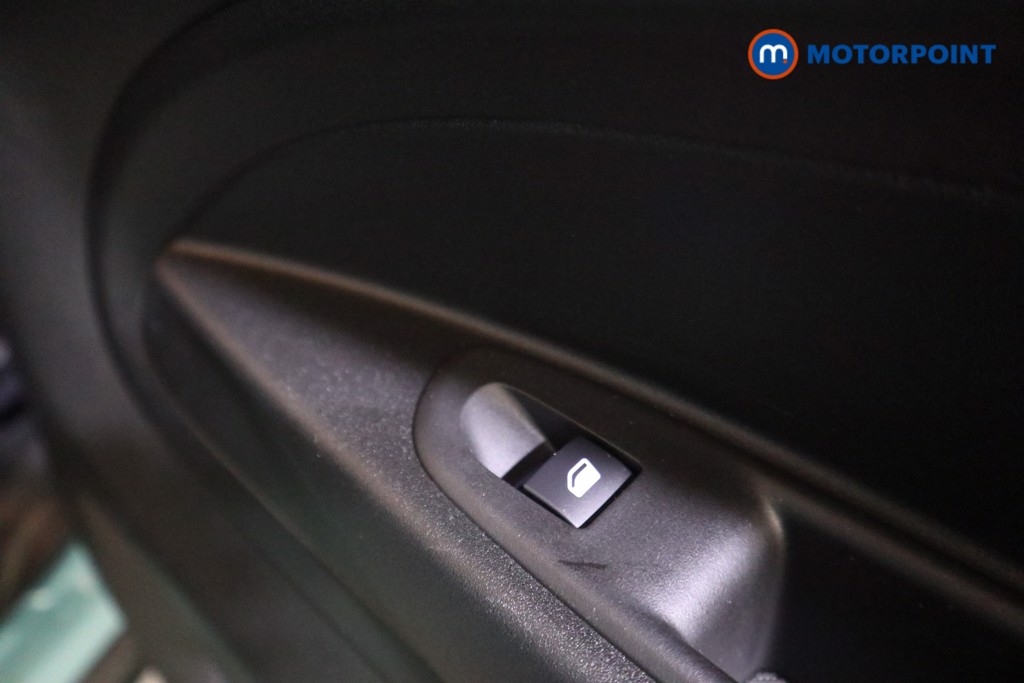 Jeep Avenger Summit Automatic Electric SUV - Stock Number (1602117) - 16th supplementary image