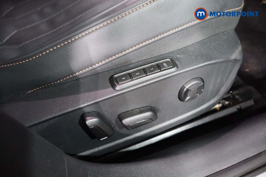 Cupra Formentor V2 Automatic Petrol Plug-In Hybrid SUV - Stock Number (1602182) - 13th supplementary image