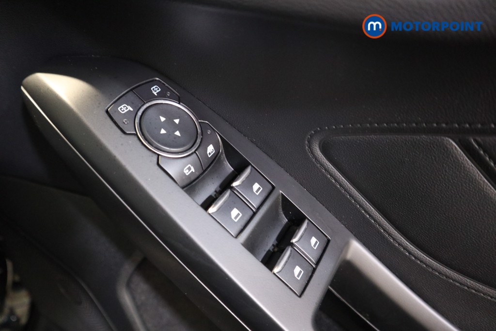 Ford Focus Titanium X Manual Diesel Hatchback - Stock Number (1602582) - 12th supplementary image