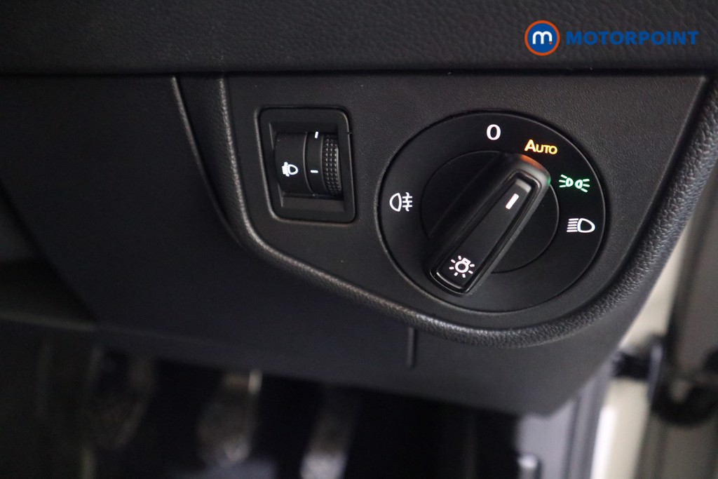 Volkswagen Polo Life Manual Petrol Hatchback - Stock Number (1602604) - 10th supplementary image