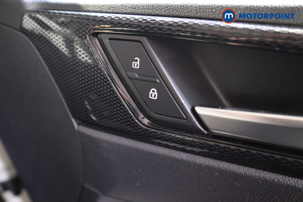 Volkswagen Polo Life Manual Petrol Hatchback - Stock Number (1602604) - 11th supplementary image