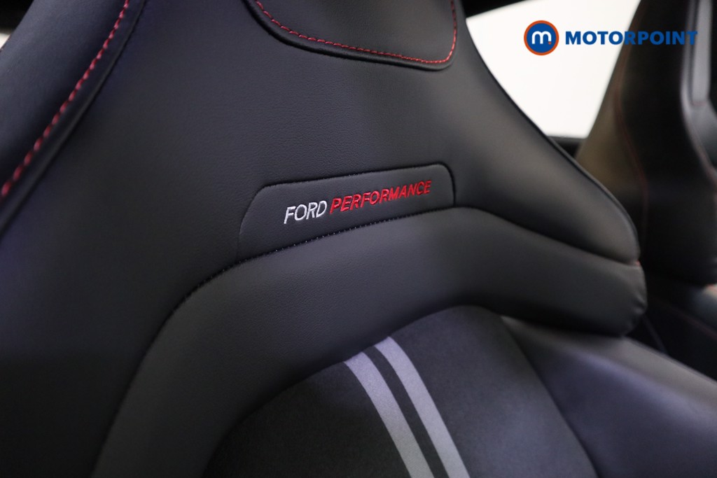 Ford Focus ST Manual Petrol Hatchback - Stock Number (1602609) - 16th supplementary image