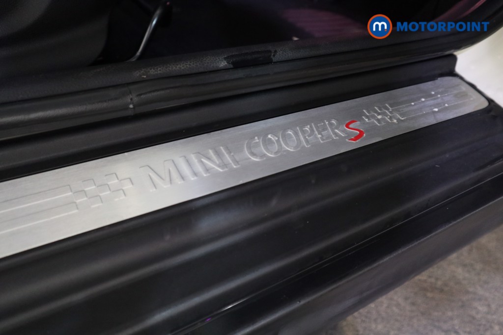 Mini Hatchback Cooper S Automatic Petrol Hatchback - Stock Number (1602640) - 15th supplementary image