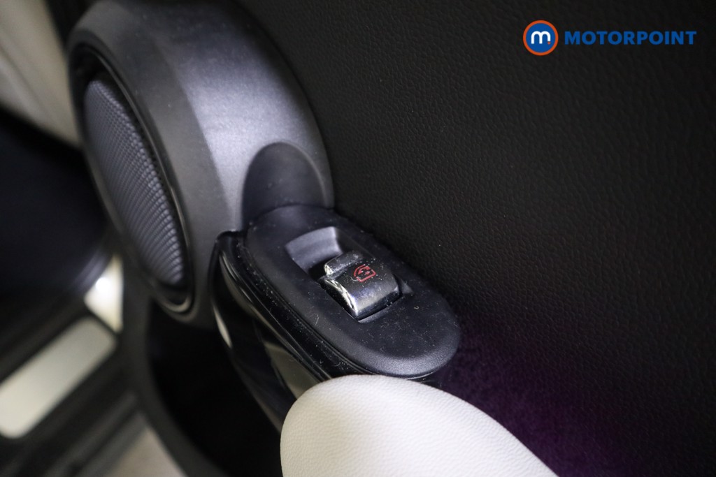 Mini Hatchback Cooper S Automatic Petrol Hatchback - Stock Number (1602640) - 19th supplementary image
