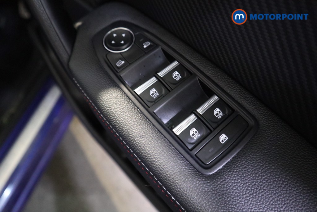 Renault Captur R.S. Line Automatic Petrol SUV - Stock Number (1602751) - 13th supplementary image