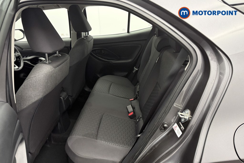 Toyota Yaris Cross Icon Automatic Petrol-Electric Hybrid Estate - Stock Number (1602828) - 5th supplementary image