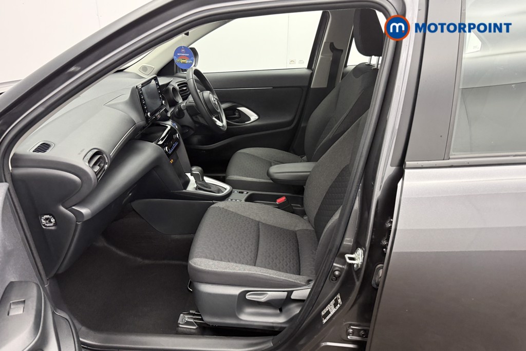 Toyota Yaris Cross Icon Automatic Petrol-Electric Hybrid Estate - Stock Number (1602828) - 1st supplementary image