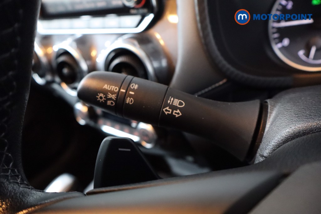 Nissan Juke Tekna Automatic Petrol SUV - Stock Number (1602996) - 22nd supplementary image