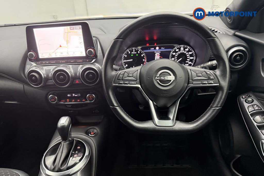 Nissan Juke N-Connecta Automatic Petrol SUV - Stock Number (1603006) - 2nd supplementary image
