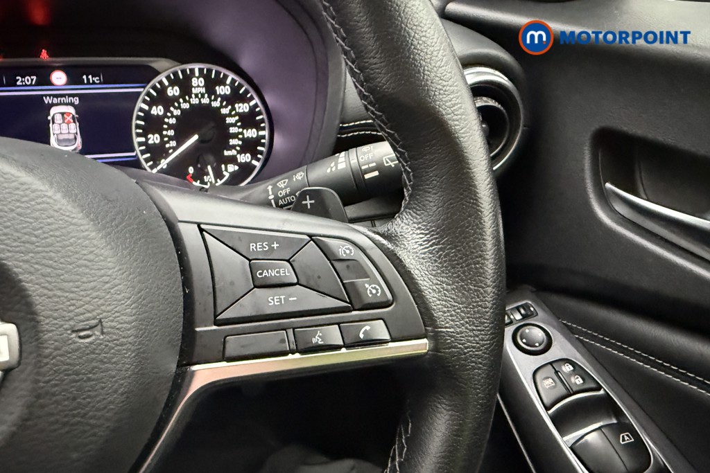 Nissan Juke N-Connecta Automatic Petrol SUV - Stock Number (1603006) - 8th supplementary image