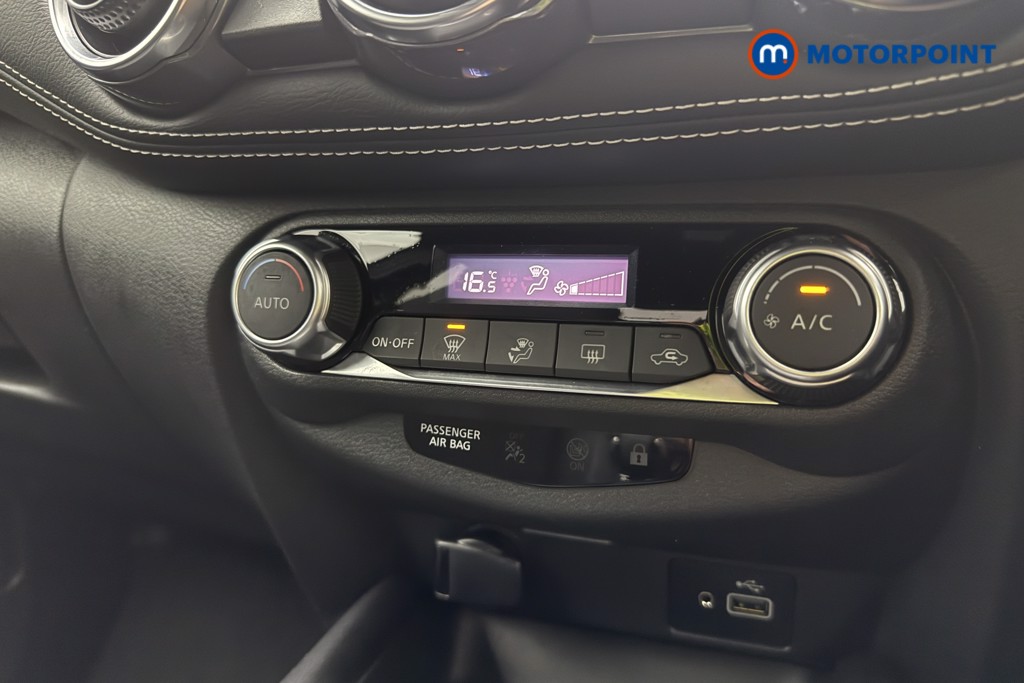 Nissan Juke N-Connecta Automatic Petrol SUV - Stock Number (1603006) - 13th supplementary image