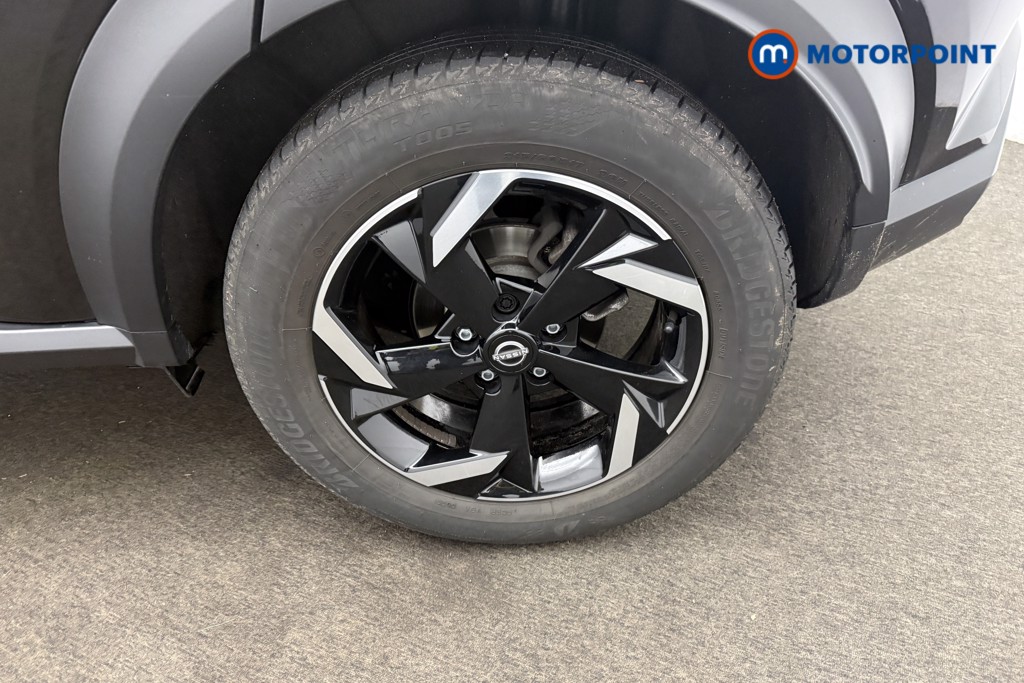 Nissan Juke N-Connecta Automatic Petrol SUV - Stock Number (1603006) - 25th supplementary image