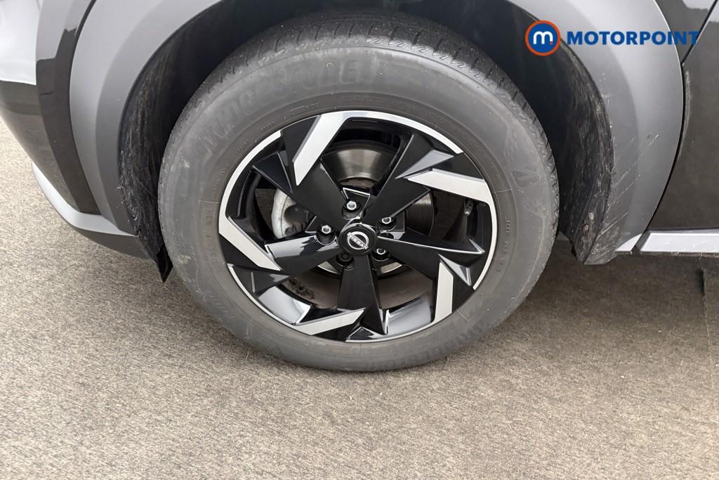 Nissan Juke N-Connecta Automatic Petrol SUV - Stock Number (1603006) - 26th supplementary image