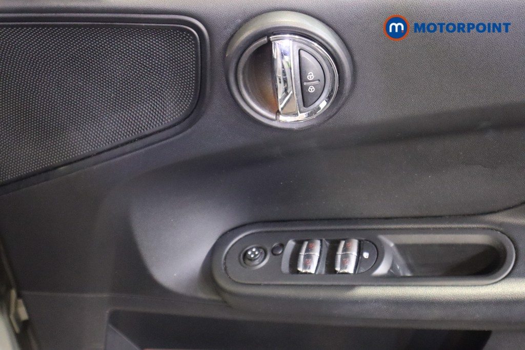 Mini Countryman Cooper Manual Petrol SUV - Stock Number (1603118) - 14th supplementary image