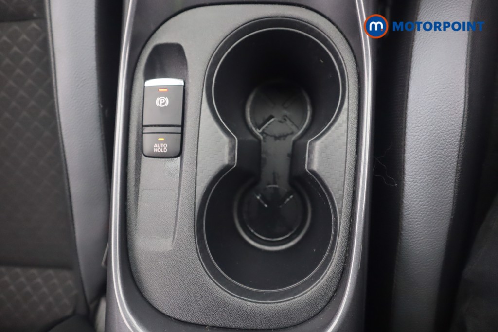 Nissan Juke N-Connecta Manual Petrol SUV - Stock Number (1603200) - 18th supplementary image