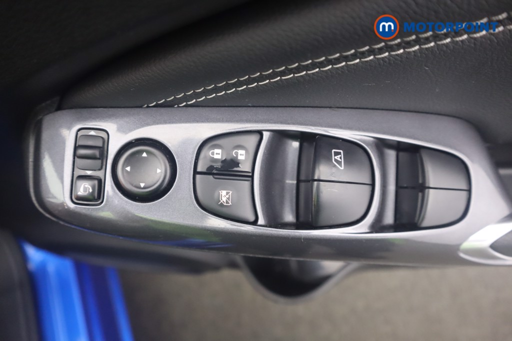 Nissan Juke N-Connecta Manual Petrol SUV - Stock Number (1603200) - 21st supplementary image