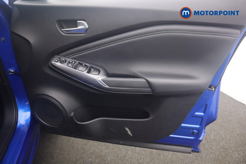 Nissan Juke N-Connecta Manual Petrol SUV - Stock Number (1603200) - 22nd supplementary image