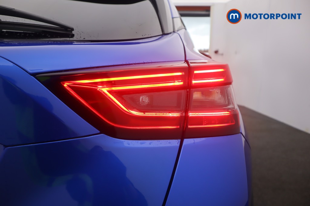 Nissan Juke N-Connecta Manual Petrol SUV - Stock Number (1603200) - 30th supplementary image